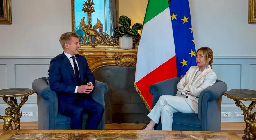 Magyar Péter találkozott Giorgia Melonival, de ez csak a Tisza-vezérnek nagy hír
