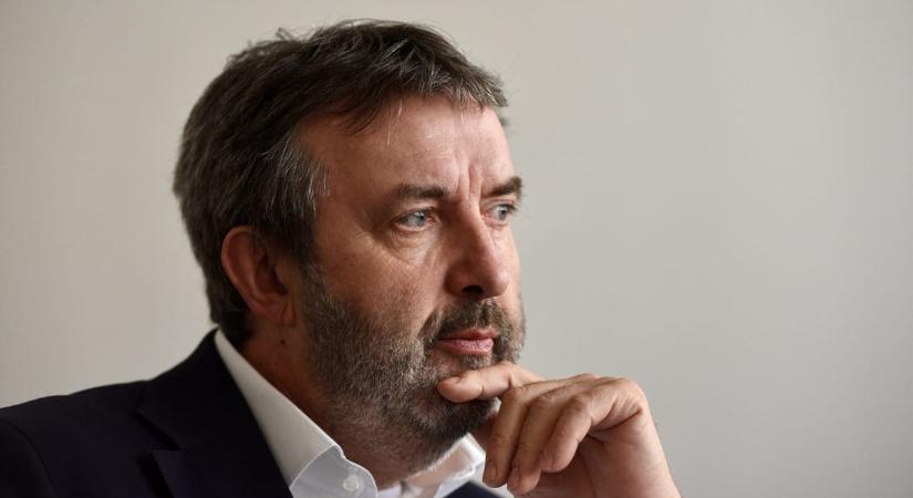 Palkovics László cáfolja Szijjártót, igenis szó volt a kormányüléseken az akkugyári szennyezésekről