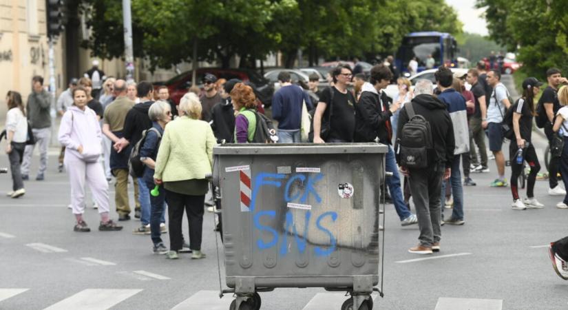 Amíg tart Lazar Mišić meghallgatása, a fő útkereszteződés zárva marad