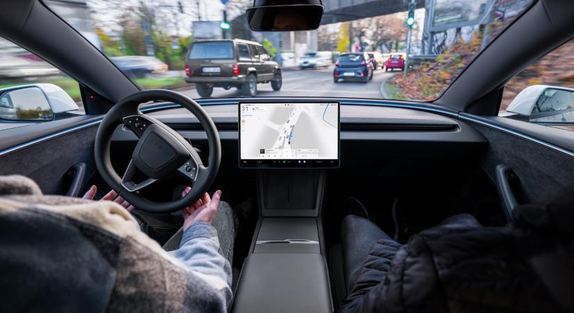 Egy szavazásnyira van a Tesla önvezetésének európai bevezetése