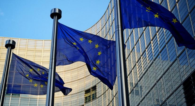 Betiltja az EU a hamis intim és gyermekpornográf tartalmakat generáló mesterséges intelligenciákat