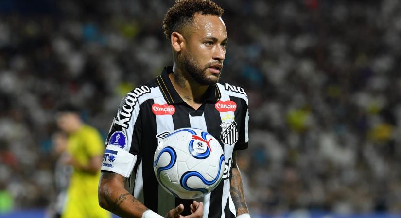 Neymar bocsánatot kért Robinho fiának felpofozásáért