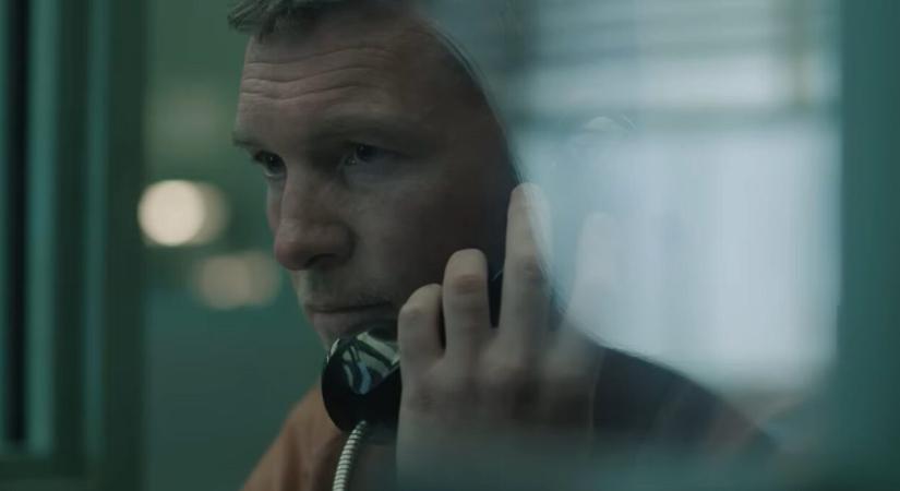 A Netflix új sorozatában egy apa a fiát keresi, akinek a meggyilkolásáért börtönbe zárták