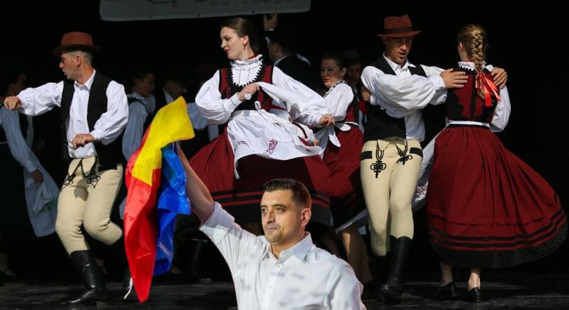 Megszereztük az AUR-ba beiratkozni kívánó magyarok próbatételeit sorjázó listát!