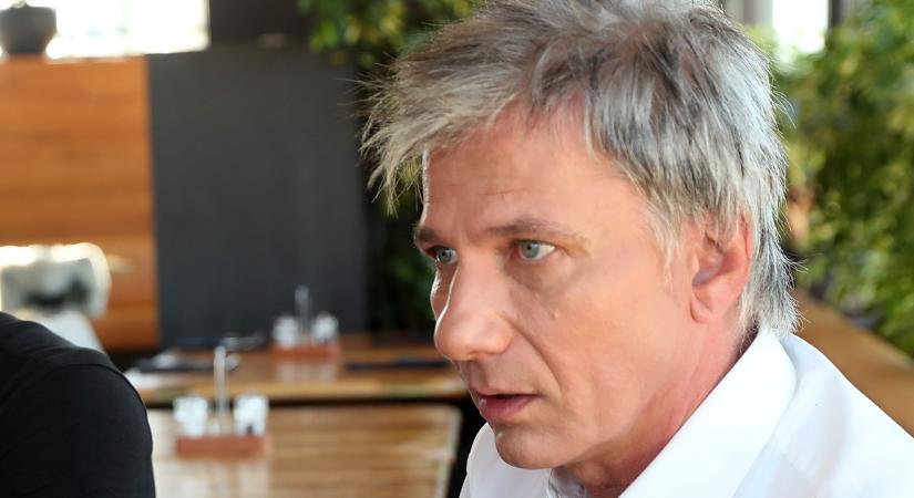 A pszichiátria előtt toborozták a szereplőket a műsorba? Élő adásban tálalt ki róla Bochkor Gábor