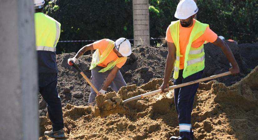 Zuhanórepülésben az építőipar, de van egy dolog, ami miatt azonnal lépned kell, ha idén építkeznél