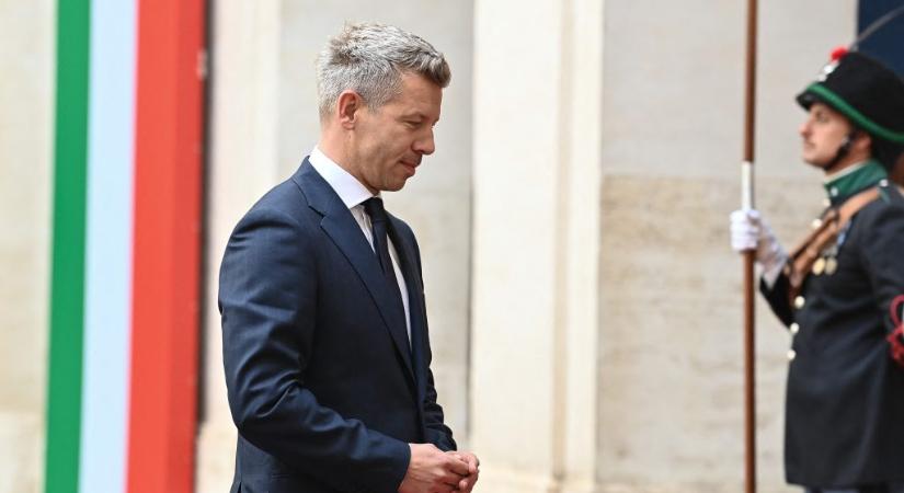 Giorgia Meloni eredményesnek nevezte első megbeszélését Magyar Péterrel