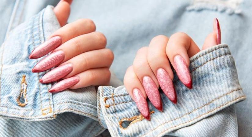 Mindenki ezt kéri májusban a körmösétől: kövesd te is a legújabb körömtrendeket
