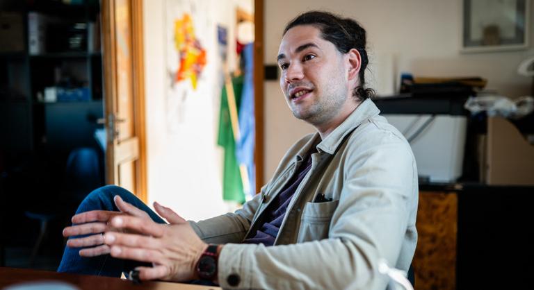 OnlyFans-oldalt indított a Magyar Kétfarkú Kutya Párt pártigazgatója