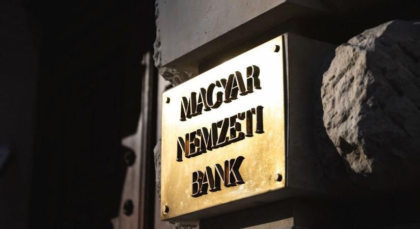 Az erős forint lépéskényszerbe hozza az MNB-t: az alelnök elárulta, mikor csökkentheti először a kamatokat a jegybank