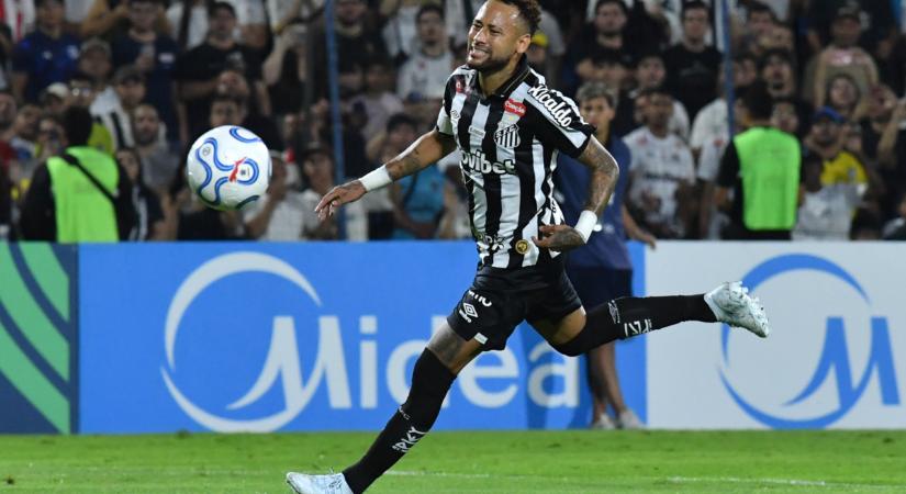 Pofon az edzésen, ölelés a meccsen: így zárult a Santos sztárjainak viszálya