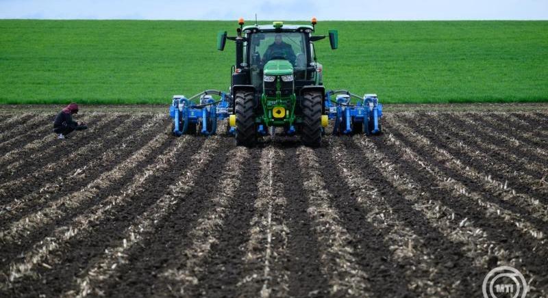 Bizonytalan időszak előtt áll az agrárium