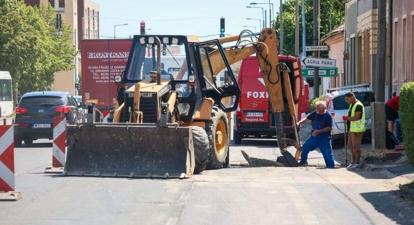 Megszólalt a Magyar Közút: ezért bénul le naponta Eger közlekedése