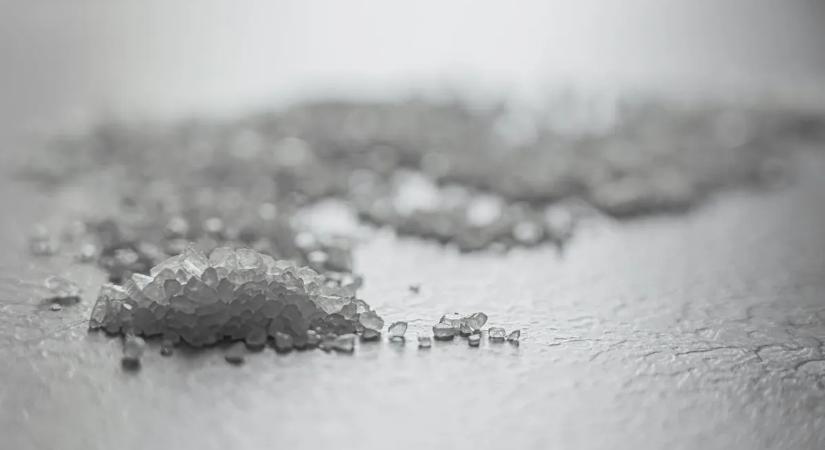 A só fogyasztása komoly bajokat okozhat, mégis mindenki eszi