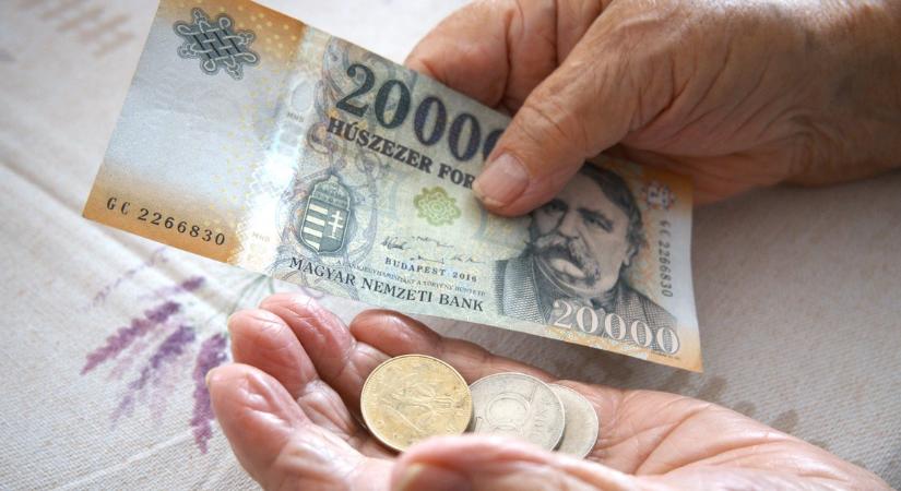350 ezer nyugdíjast érinthet a 2026-os rendkívüli emelés: itt vannak a számok