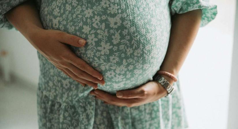 Nők kizsákmányolása vagy valódi segítség? Vége lehet az ukrán béranyasági iparnak