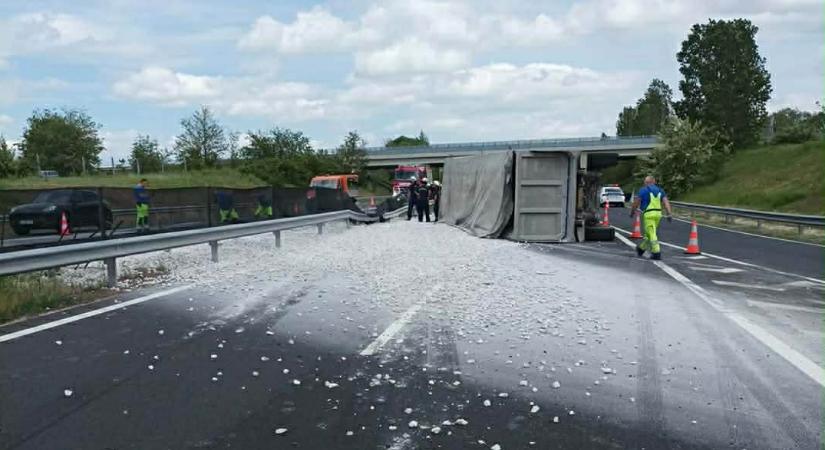 M7 baleset: videón a becsapódás pillanata