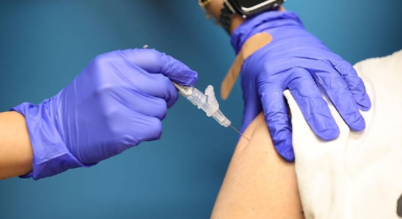 Pánik a Pfizer-dokumentum miatt: Tényleg hantavírust okozhat a koronavakcina?