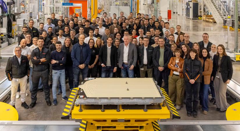 Megindult az akkuösszeszerelés Martorellben