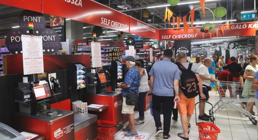 Legót vett, sárgarépát fizetett - a terpesi polgármester módszere nem ritka, mesélt a biztonsági őr