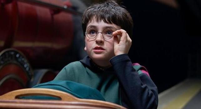 Annyira lopják a Harry Potter-sorozat kellékeit, hogy az HBO nyomkövetőkkel próbálkozik