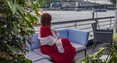 Új koncepcióval hódít a Spoon The Boat: panoráma, mesés ízek, zenei programok a fedélzeten