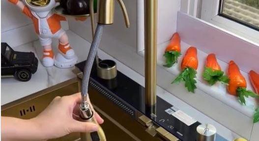 Konyhai mosogató, ami megszökött 2036-ból – A nap videója