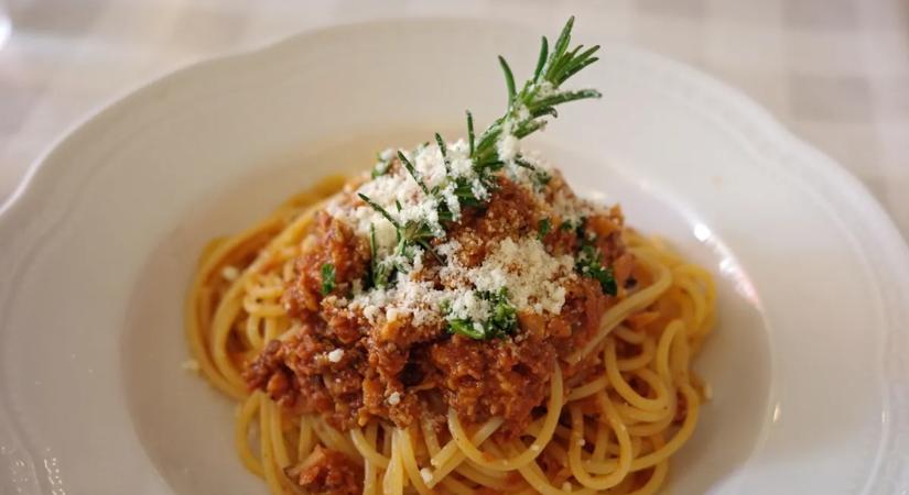 Így készül Jamie Oliver kedvenc bolognai spagettije – Az új kedvenced lesz