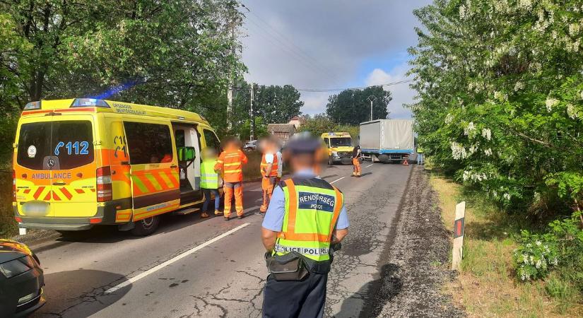 Gyerekeket is kórházba vittek a nyíregyházi baleset után – teljes az útzár, áll a forgalom (fotók)