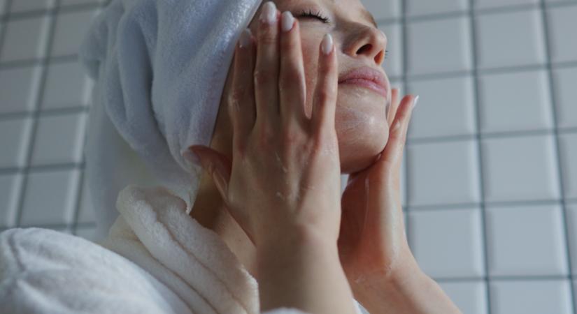 Tényleg szükség van ennyi bőrápolási termékre? – a skinimalizmus új korszakot nyithat