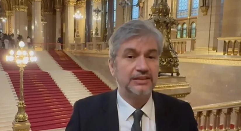 Hadházy Ákos szerint gyakorlatilag egypárti parlament jött létre, valódi ellenzék nélkül