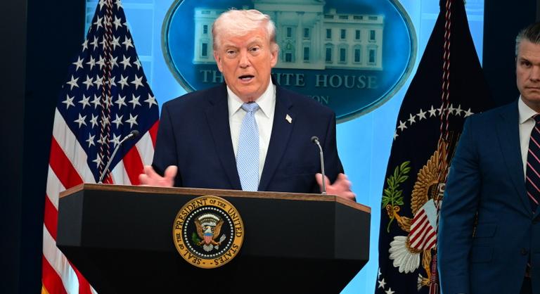 Donald Trump kemény üzenete Teheránnak: Írják alá az alkut, vagy kiütjük őket!