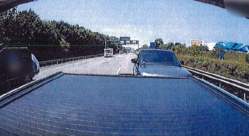 Satufékkel büntetett egy autós az M1-esen – vádat emeltek ellene