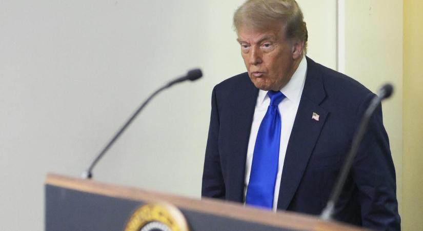 Törvénytelennek ítélte és hatályon kívül helyezte Donald Trump globális vámját egy amerikai bíróság