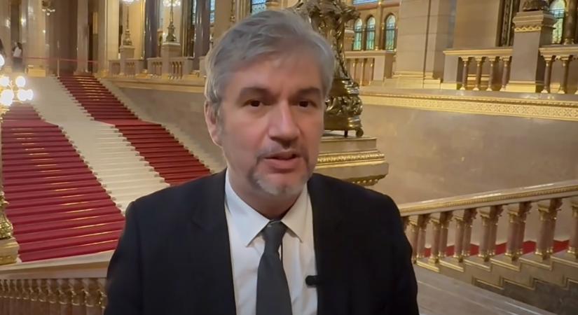 Hadházy Ákos elbúcsúzott a Parlamenttől, és három intelmet hagyott az új képviselőknek