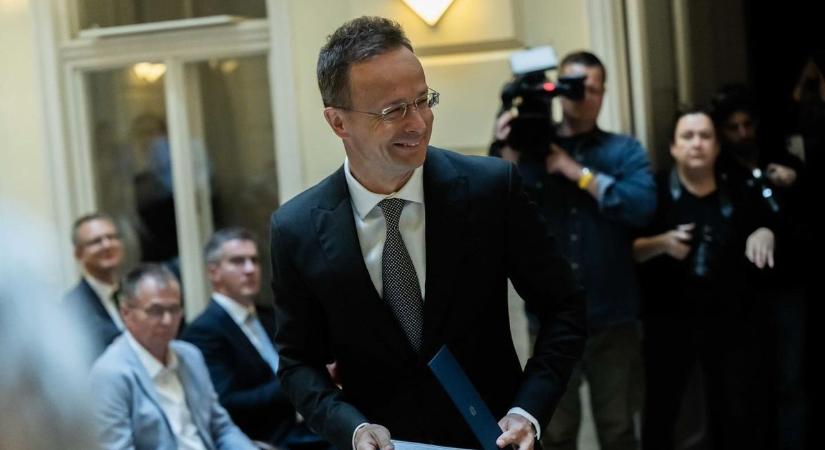 Hivatalos: eldőlt Szijjártó Péter sorsa