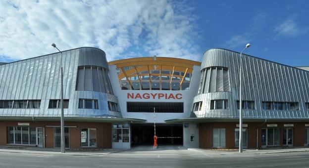 Ideiglenesen lezárják a Kaposvári Nagypiac parkolóházát