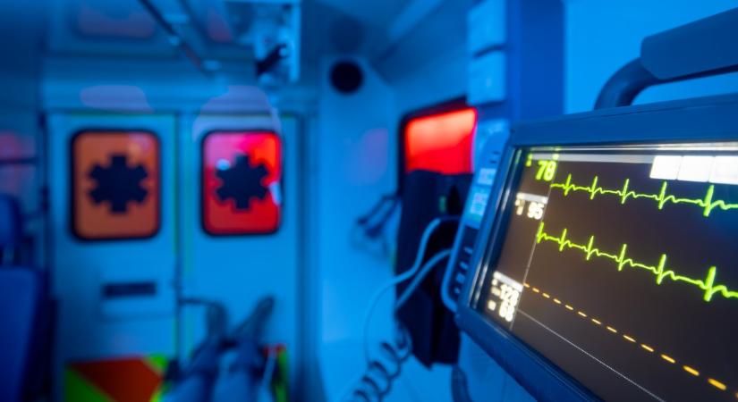 Ebben a pillanatban jött az Országos Mentőszolgálat rendkívüli bejegyzése. Könnybe lábadt szemmel olvastuk