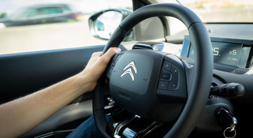 Jogosítvány akart a zalai nő – nem volt meg a nyolc általánosa, ezért hamis bizonyítvánnyal próbálkozott