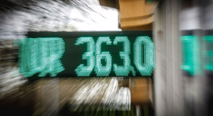 Erre a devizára figyel most a világ: őrült nagyot megy, de a forinttal így sem bír – már a kormány bukását árazzák a befektetők a briteknél
