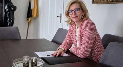 A korábbi jelölt visszalépése után Görög Márta, a szegedi egyetem dékánja kerülhet az igazságügyi minisztérium élére