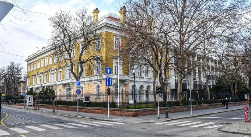 VSquare: A választás után csendben kiutasítottak egy diplomatafedésben dolgozó orosz hírszerzőt Magyarországról