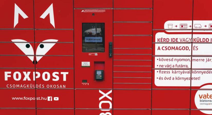 Leállás jön a Foxpostnál: csomagot sem lehet majd átvenni ezekből az automatákból
