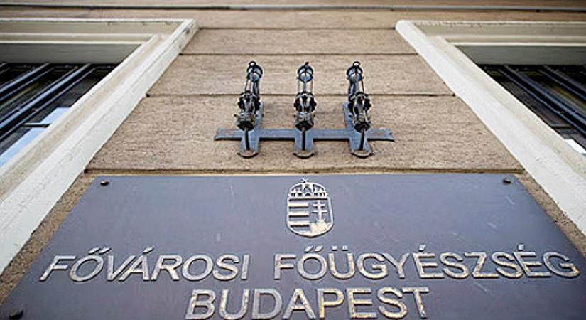 Kemény szavak: a legfőbb ügyész szerint meg fogják oldani, hogy akár Dubajból is visszahozzák a Ferrarikat