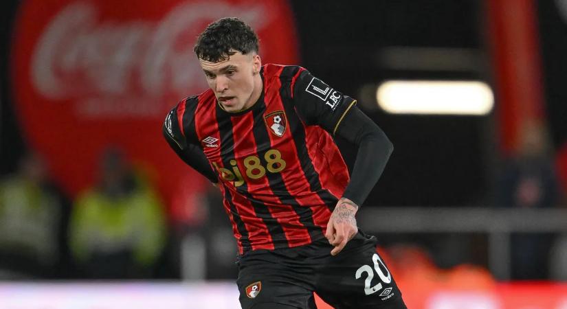 Közleményt adott ki a Bournemouth – játékosa fiatalkorú lány iránt érdeklődött