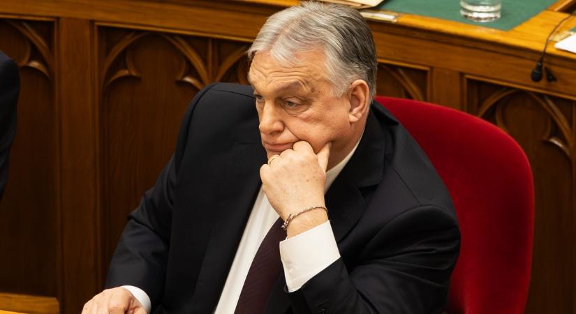 Egy nappal a távozása előtt jelentkezett Orbán Viktor: „Ez pedig itt az új munkahelyem”
