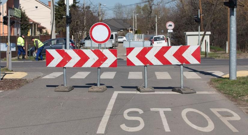 Vannak, akik fittyet hánynak a lezárásra! Ezt kérik a hatóságok a debreceni közlekedőktől!