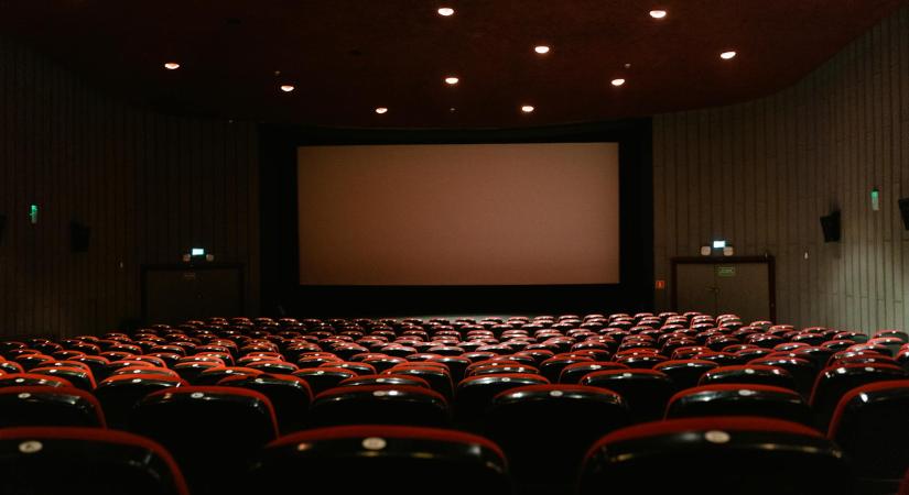 Konzolháború a mozivásznon: Zsozeatya és a gaming elit péntek éjszakára megszállja a Cinema City Mammutot!