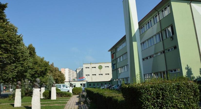 Rejtett kamera a tanári szobában - Megszólalt az egri Wigner igazgatója az iskolával kapcsolatos botrányról