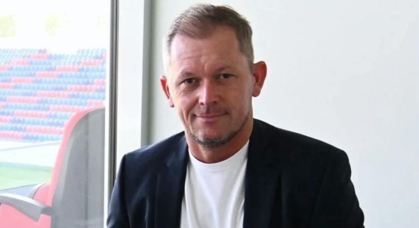 Vége a pletykáknak! A Szpari sportigazgatója tiszta vizet öntött a pohárba